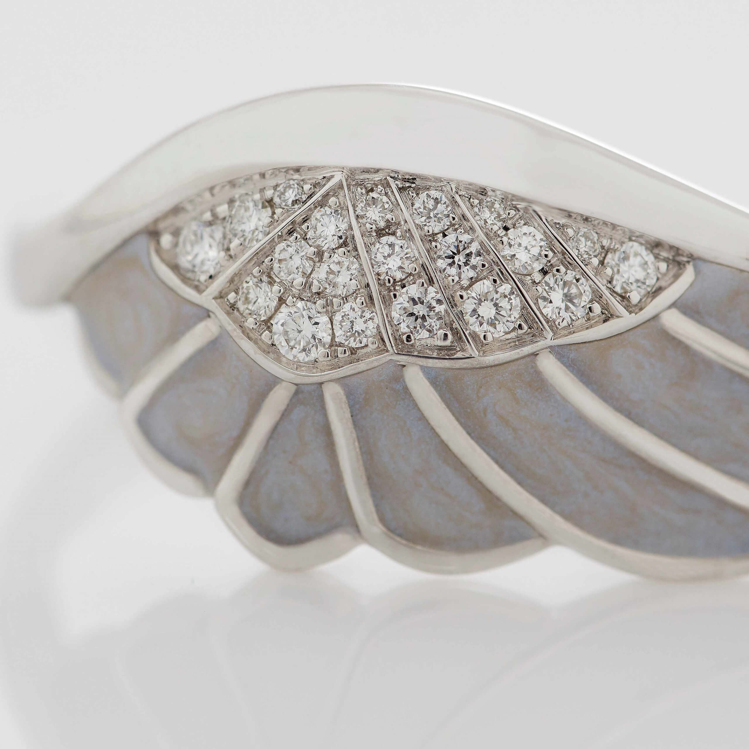 Wings Reflection jewellery collection Winter Enamel Ring In 18ct White Gold with Diamonds, 2014708, Detail