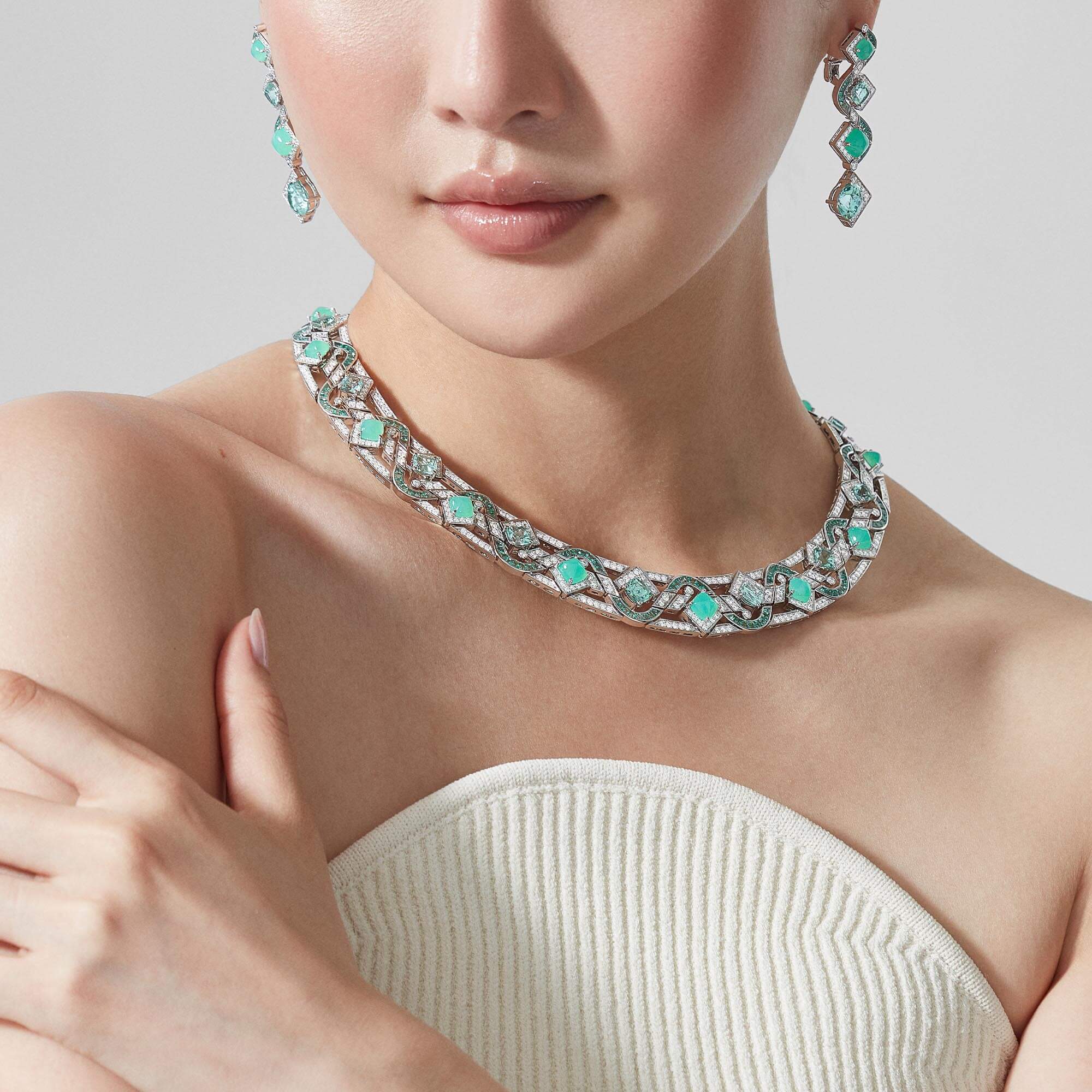 Garrard Couture Serpentine Suite Diamond, Green Tourmalines, Sugarloaf Chrysoprase and Emerald Necklace, 2018566, Model