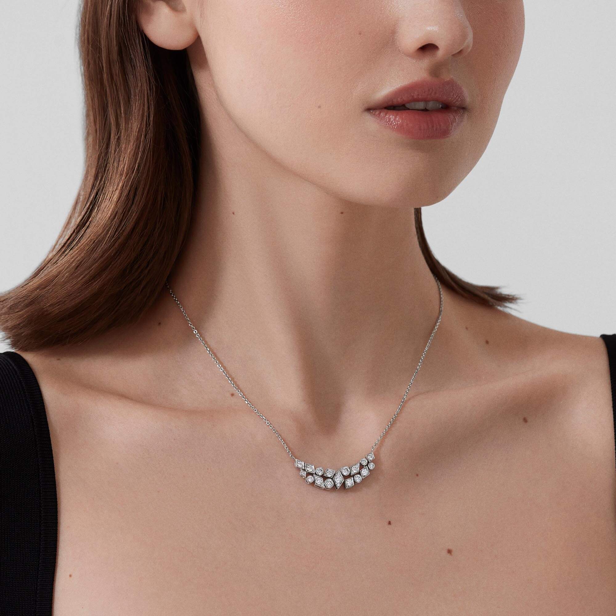 0036 Garrard Albemarle Abstract Transformable Diamond Necklace In 18ct White Gold 2017419 P Model