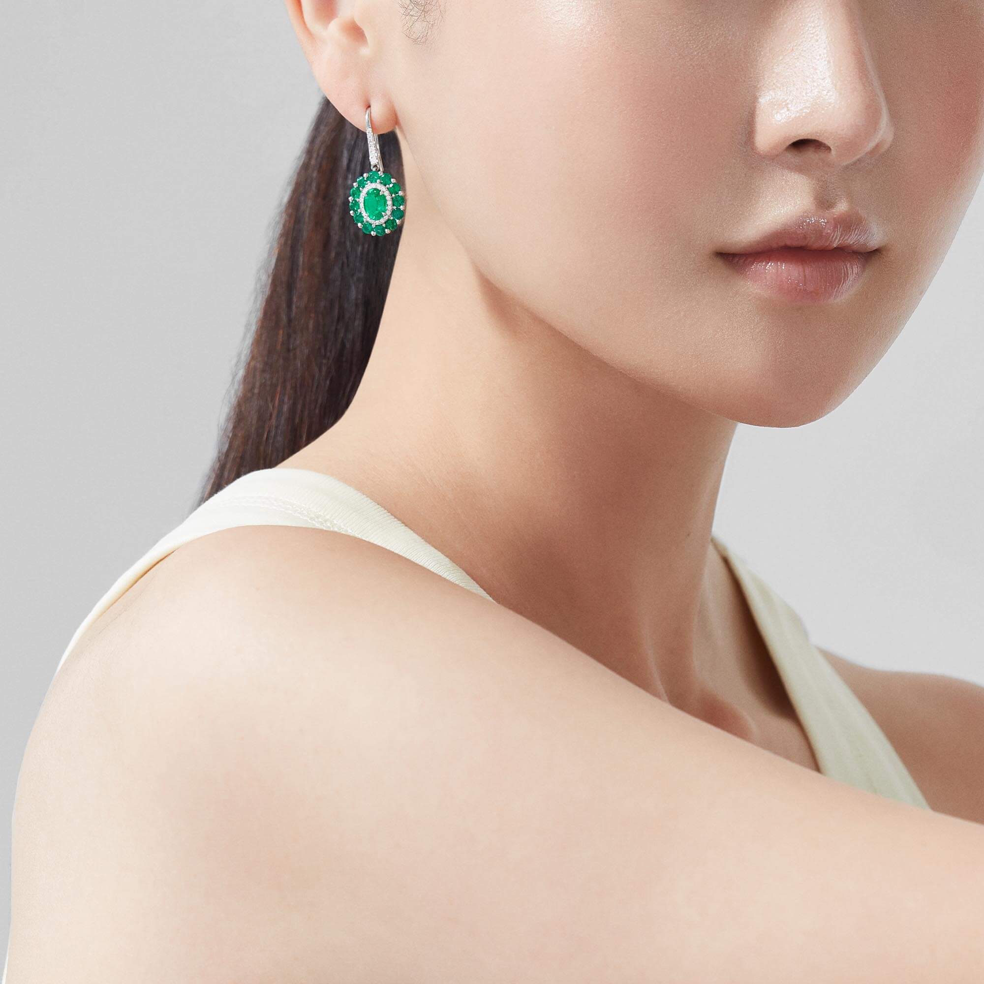 Garrard 1735 jewellery colelction Double Colour Cluster Emerald Drop Earrings In Platinum with Diamonds, JE17PT20, Model