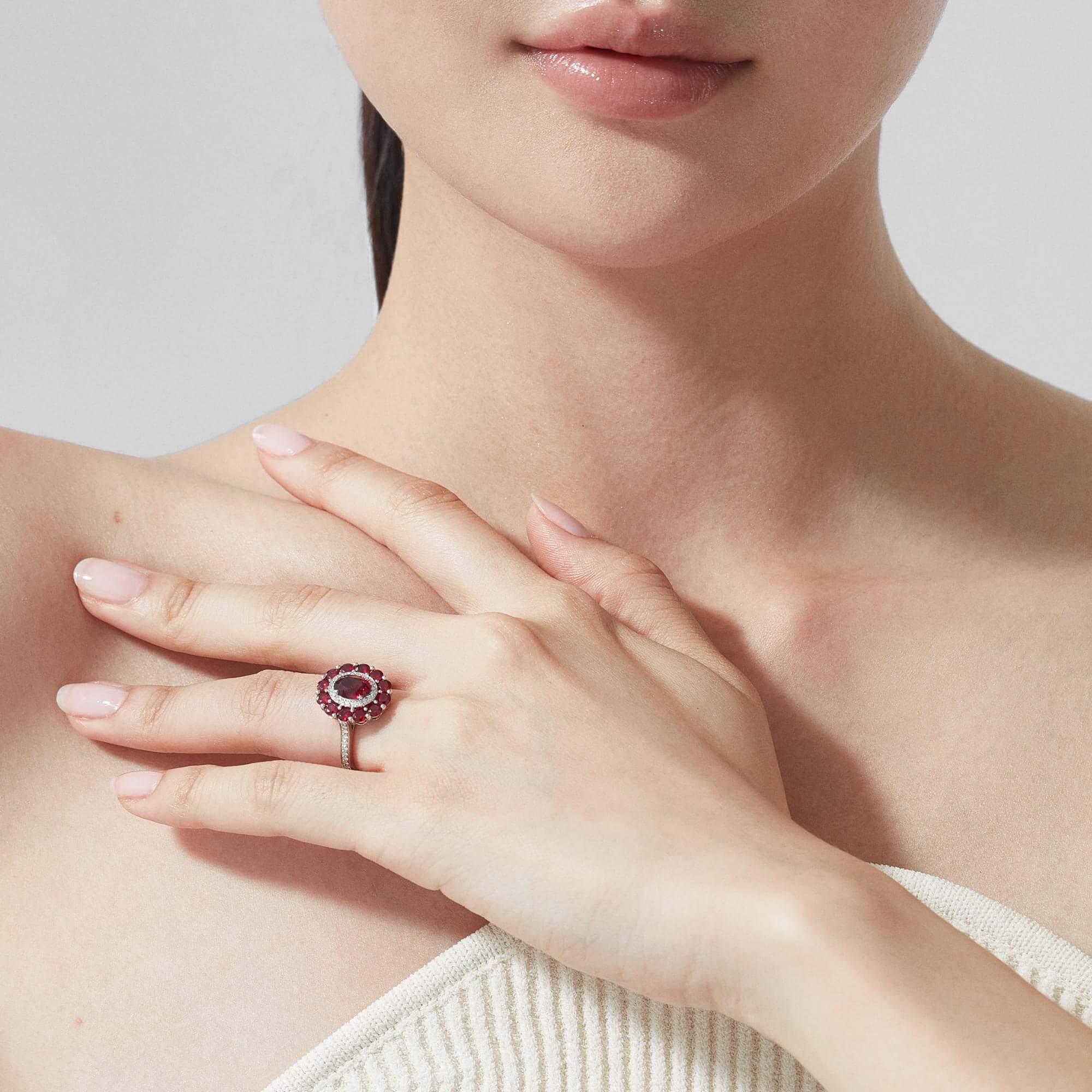 Garrard 1735 jewellery colelction Double Colour Cluster Ruby Ring In Platinum with Diamonds, JR17PT18, Model