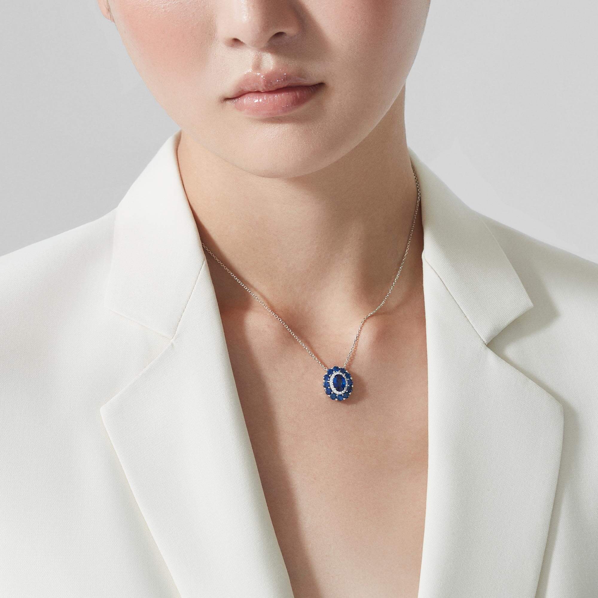 Garrard 1735 jewellery colelction Double Colour Cluster Sapphire Pendant In Platinum with Diamonds, JP17PT15, Model