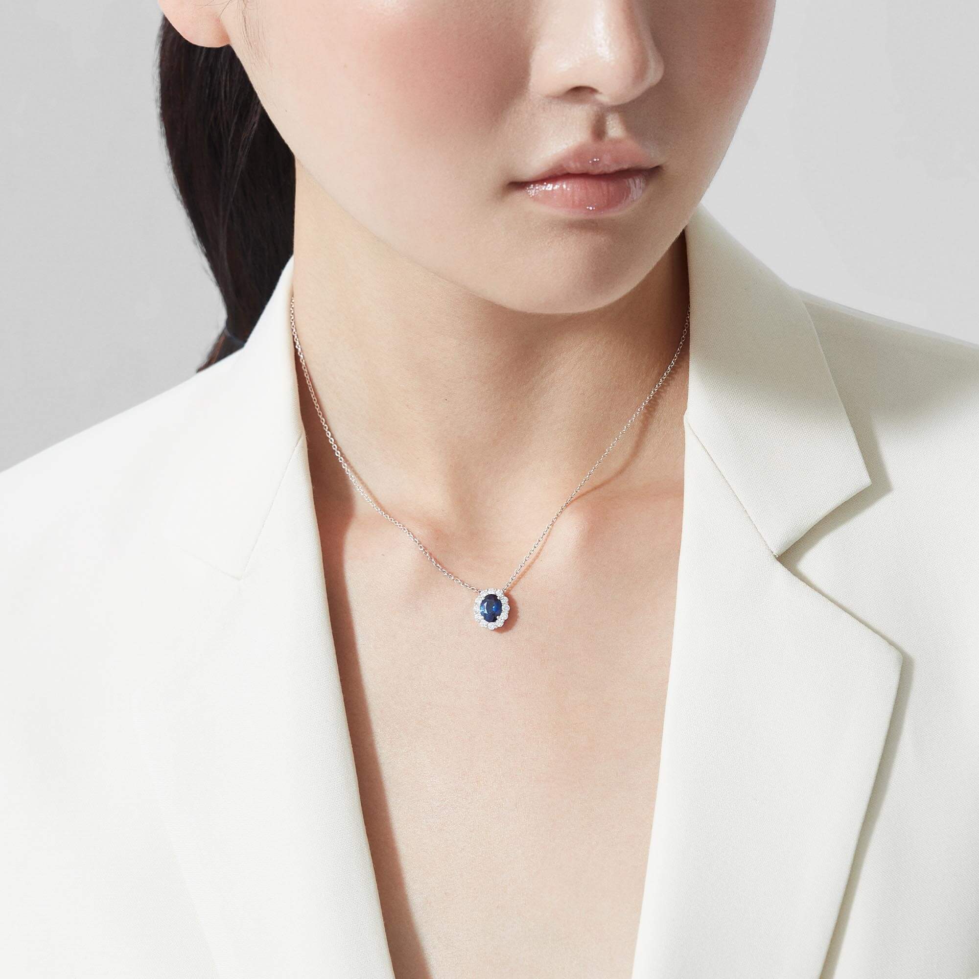 Garrard 1735 jewellery collection Sapphire Oval Pendant in Platinum In Platinum with Diamonds, JP17PT03, Model